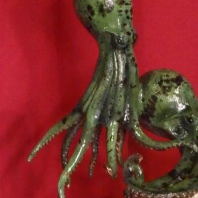 LOT 65B: LARGE PATINATED BRONZE SCULPTURE, 2 OCTOPUSES, ON MARBLE BASE