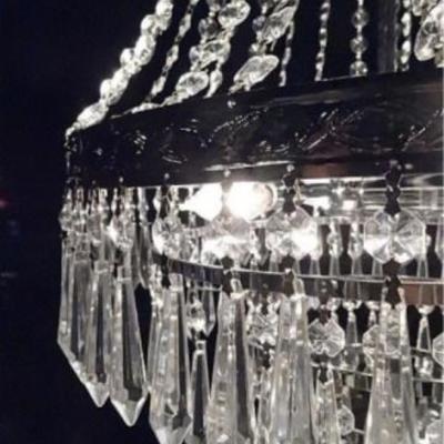 LOT 139A: FRENCH EMPIRE STYLE CRYSTAL CHANDELIER