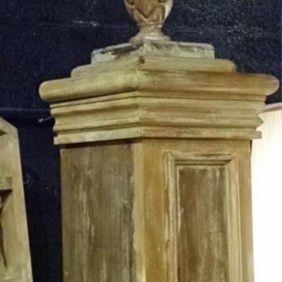 LOT 41B: 2 PC CUSTOM WOOD CONSOLE TABLE AND MIRROR, 2 AVAILABLE!