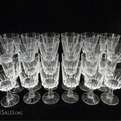 LOT 23D: 24 PC CRYSTAL STEMWARE