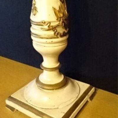 LOT 97D: NEOCLASSICAL WOOD PEDESTAL