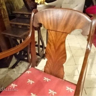 LOT 78A: 9 PC REGENCY STYLE DINING TABLE AND 8 CHAIRS