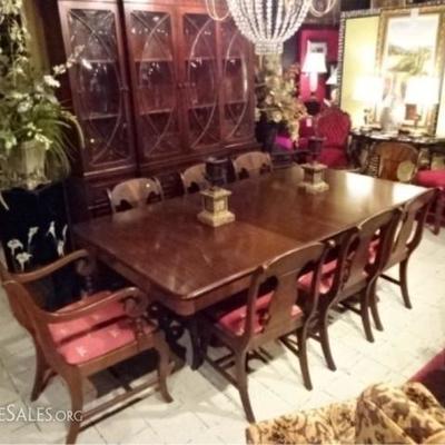 LOT 78A: 9 PC REGENCY STYLE DINING TABLE AND 8 CHAIRS