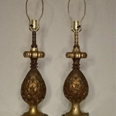 LOT 86: PAIR PINEAPPLE FORM LAMPS