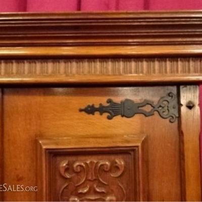 LOT 118C: 1920's SPANISH COLONIAL REVIVAL CABINET