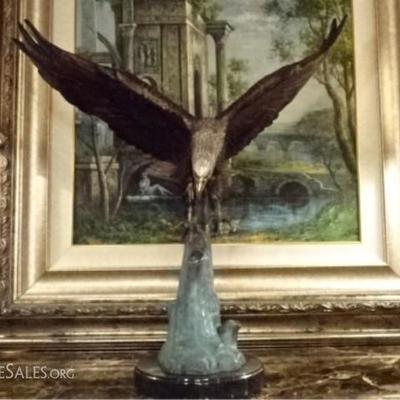 LOT 51: LARGE PATINATED BRONZE BALD EAGLE SCULPTURE