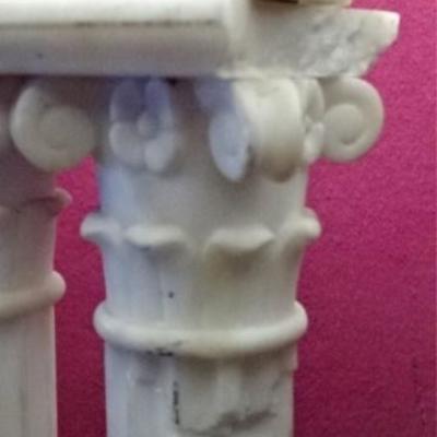 LOT 88D: MARBLE IONIC COLUMN TABLE LAMP