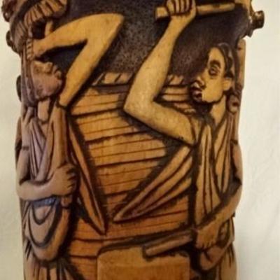 LOT 52B: AFRICAN CARVED WOOD DRUM