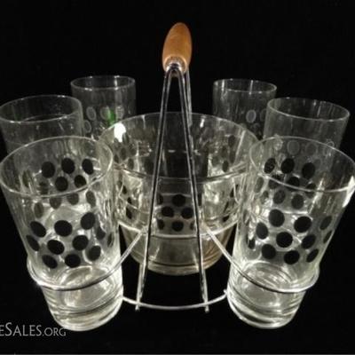 LOT 93: 8 PC MID CENTURY BARWARE SET