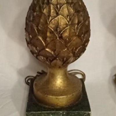 LOT 86: PAIR PINEAPPLE FORM LAMPS