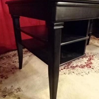 LOT 126B: STANLEY FURNITURE CONTEMPORARY DESK