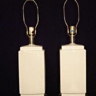 LOT 84A: PAIR WHITE CERAMIC AND LUCITE LAMPS