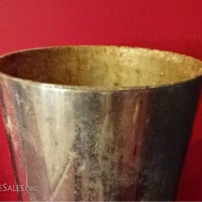 LOT 79B: MID CENTURY MODERN CHROME PLANTER