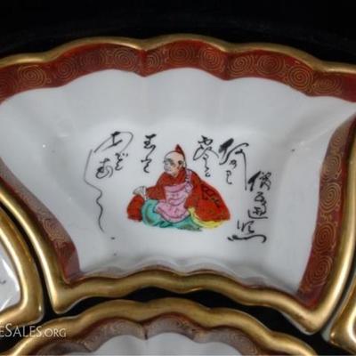 LOT 185: 7 PC VINTAGE JAPANESE FUJITA KUTANI LAZY SUSAN, APPROX 4" X 13"