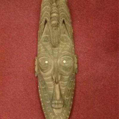 LOT 66A: LARGE HAND CARVED AFRICAN WOOD MASK