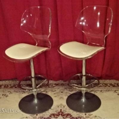 LOT 119D: PAIR VINTAGE LUCITE BARSTOOLS BY HILLS MANUFACTURING