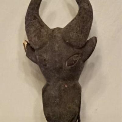 LOT 61: AFRICAN CARVED WOOD BUSH COW SPIRIT MASK