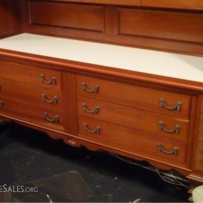 LOT 126C: LIGHTED FRENCH STYLE BREAKFRONT