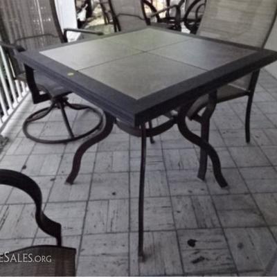 LOT 110C: 5 PC PATIO SET, TABLE AND 4 ARMCHAIRS