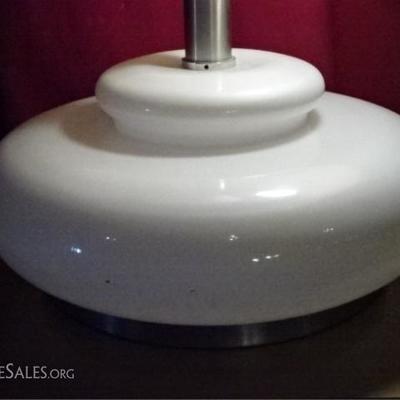 LOT 89A: LARGE MID CENTURY TABLE LAMP,