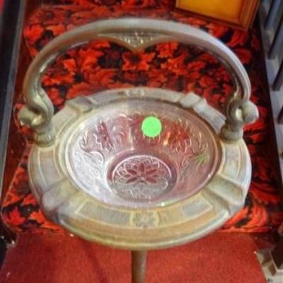 LOT 48D: VINTAGE GLASS AND METAL ASHTRAY ON STAND