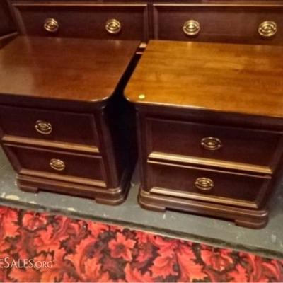 LOT 57D: 4 PIECE DARK WOOD BEDROOM SET