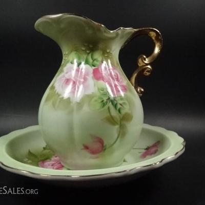 LOT 100C: 2 PC LEFTON MINI PITCHER & WASHBASIN