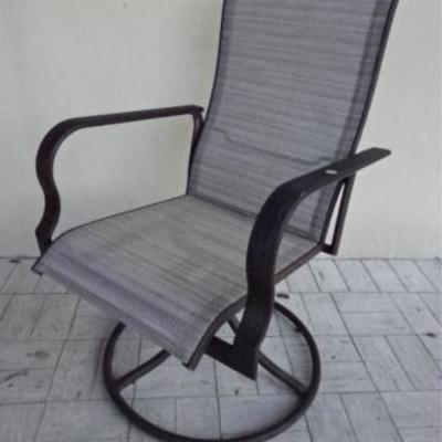 LOT 111: 3 PC PATIO SET, TABLE AND 2 SWIVEL ARMCHAIRS