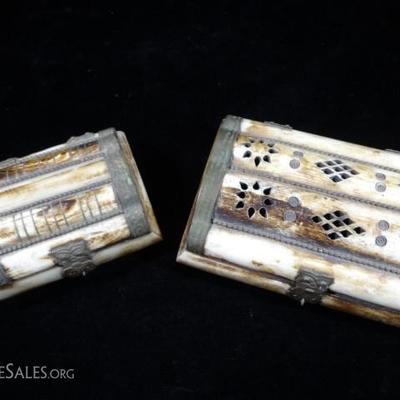 LOT 193: 2 PC CAMEL BONE BOXES, APPROX 3" X 4" & APPROX 4" X 6"