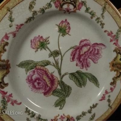 LOT 22B: 4 PC PORCELAIN PLATES, FLORAL DESIGN