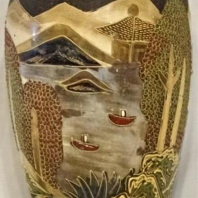 LOT 94D: SATSUMA STYLE PORCELAIN LAMP