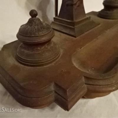 LOT 61C: BRONZE FIGURAL DESK LAMP WITH 2 INKWELLS