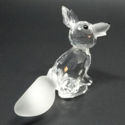 LOT 100A: SWAROVSKI SILVER CRYSTAL MINI SITTING FOX