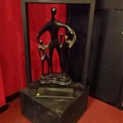 LOT 42B: RALPH ALAN DALE LARGE CERAMIC SCULPTURE