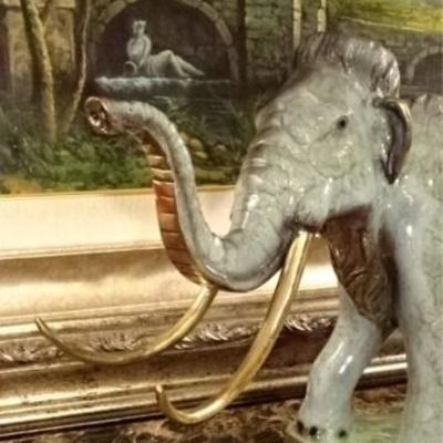 LOT 64B: LARGE PATINATED BRONZE MAMMOTH SCULPTURE