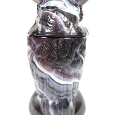 LOT 128: VINTAGE MID CENTURY IMPERIAL PURPLE SLAG GLASS OWL