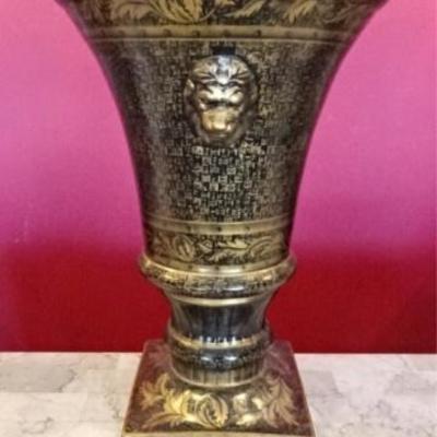 LOT 84: LARGE BLACK & GOLD URN