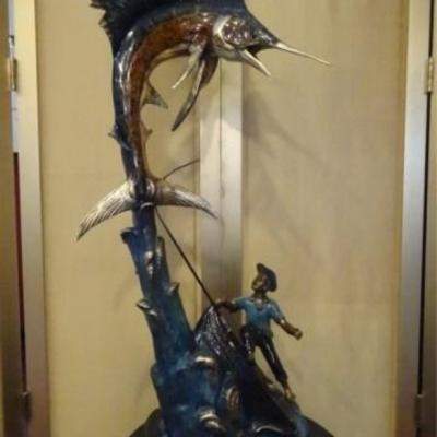 LOT 118: LARGE PATINATED BRONZE SCULPTURE