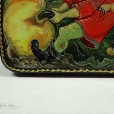 LOT 71C: 5 PC RUSSIAN HAND PAINTED LACQUERED BOXES