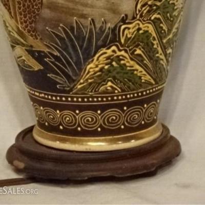 LOT 94D: SATSUMA STYLE PORCELAIN LAMP