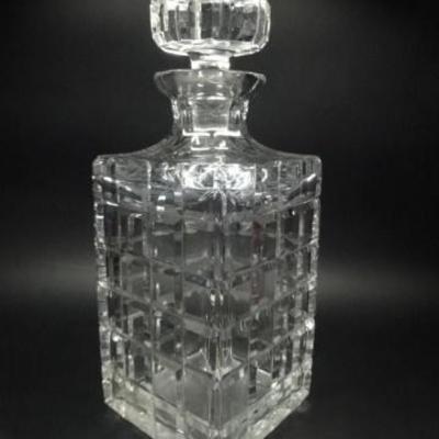 LOT 80A: SQUARE CRYSTAL DECANTER WITH STOPPER