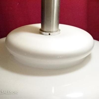 LOT 89A: LARGE MID CENTURY TABLE LAMP,