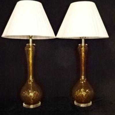 LOT 70: PAIR MID CENTURY MODERN GLASS AND LUCITE LAMPS