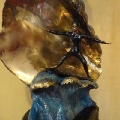 LOT 145: LARGE PATINATED BRONZE SCULPTURE