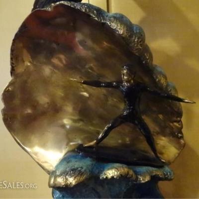 LOT 145: LARGE PATINATED BRONZE SCULPTURE