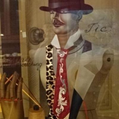 LOT 105C: SHIMON OKSHTEYN SIGNED SERIGRAPH, "TIMELESS STYLE"