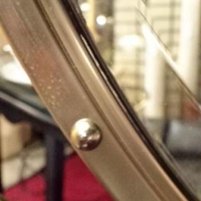LOT 79C: MODERN ROUND NICKEL FINISH MIRROR