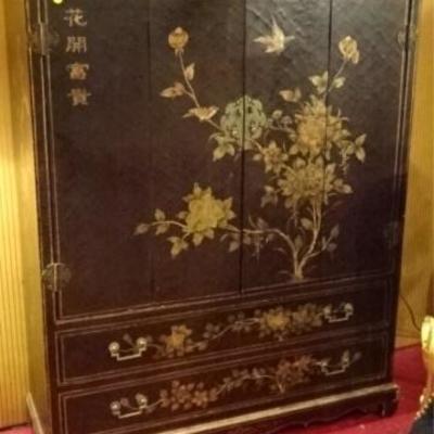 LOT 85A: CHINOISERIE CABINET