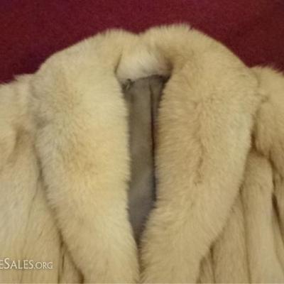 LOT 5A: FOX FUR COAT, GIORGIO SANT'ANGELO BY ROBERT SIDNEY, SIZE SMALL