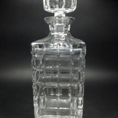 LOT 80A: SQUARE CRYSTAL DECANTER WITH STOPPER